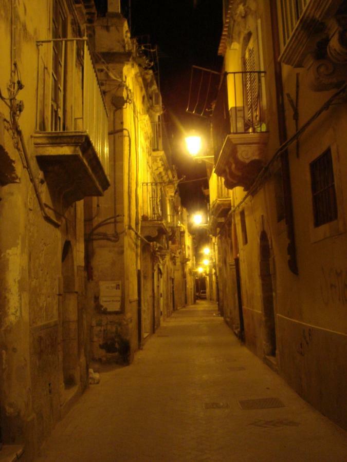 Bed and Breakfast La Terrazza Sul Vicolo Syracuse Exterior foto