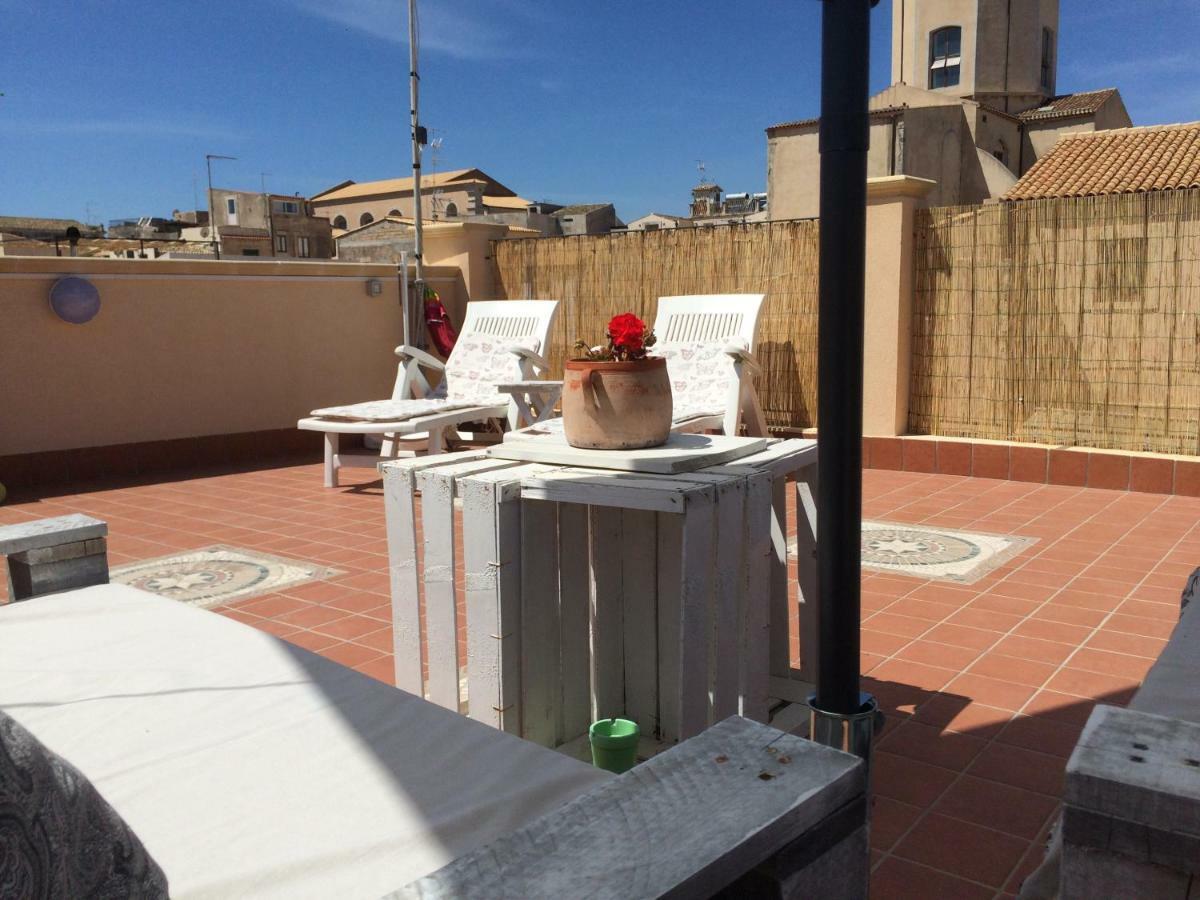 Bed and Breakfast La Terrazza Sul Vicolo Syracuse Exterior foto