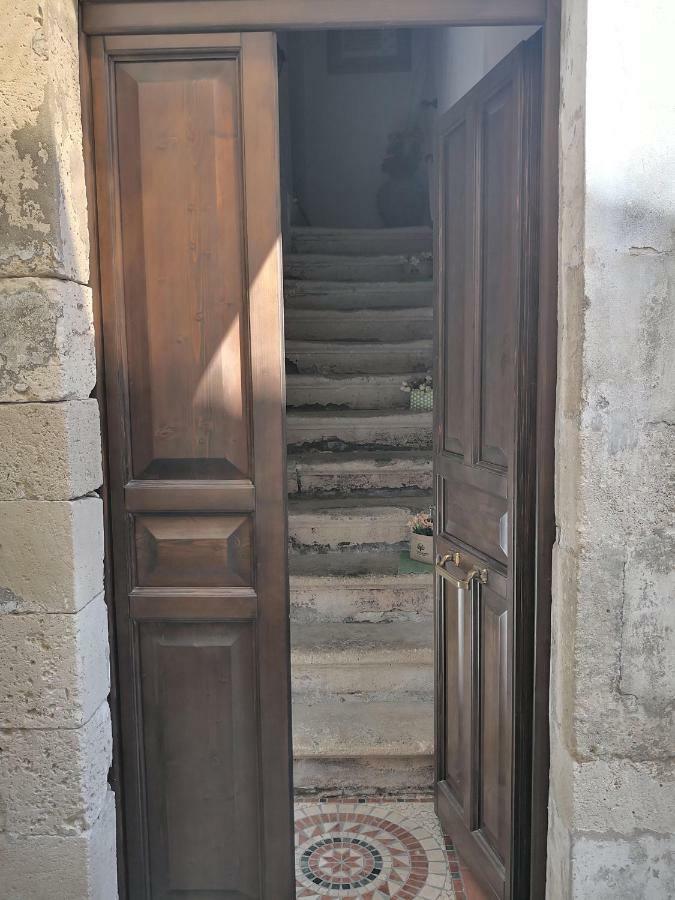 Bed and Breakfast La Terrazza Sul Vicolo Syracuse Exterior foto