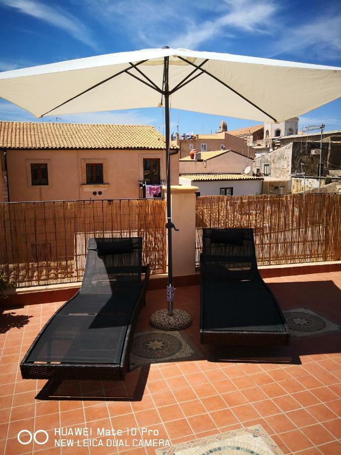 Bed and Breakfast La Terrazza Sul Vicolo Syracuse Exterior foto